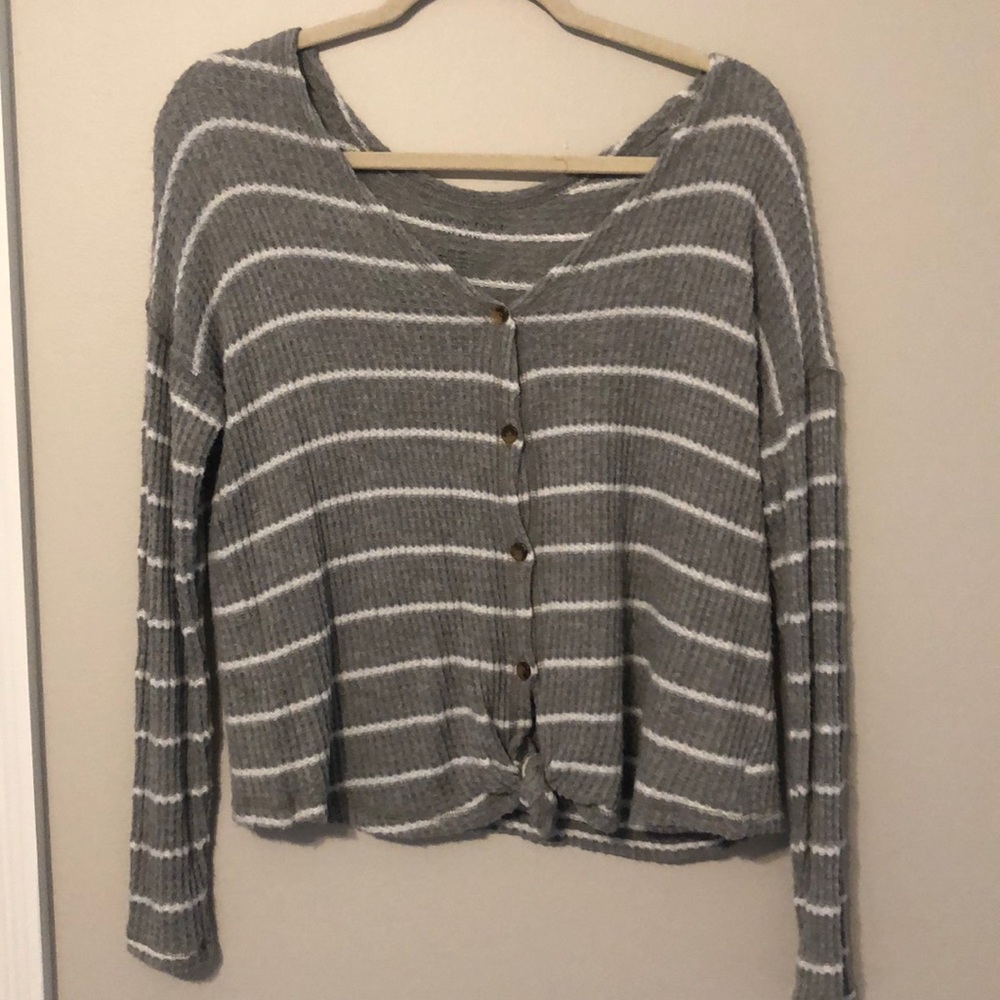 American Eagle top